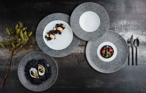 RAW talíř hluboký 25 cm